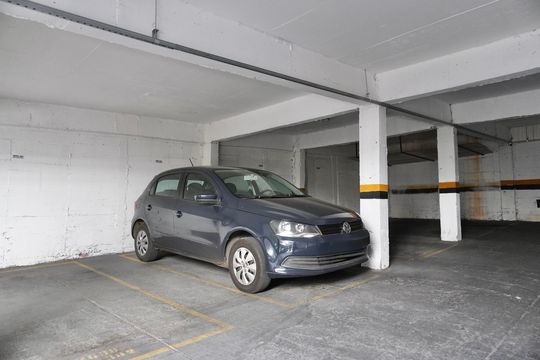 Garagem de apartamento para alugar com 2 quartos, 79m² em Lagoinha, Belo Horizonte