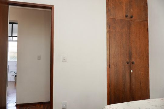 Quarto 2 de apartamento para alugar com 2 quartos, 79m² em Lagoinha, Belo Horizonte