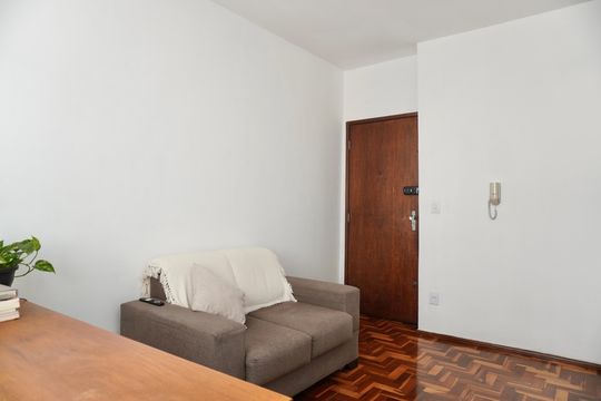 Sala de apartamento para alugar com 2 quartos, 79m² em Lagoinha, Belo Horizonte