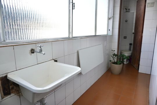 Área de Serviço de apartamento para alugar com 2 quartos, 79m² em Lagoinha, Belo Horizonte
