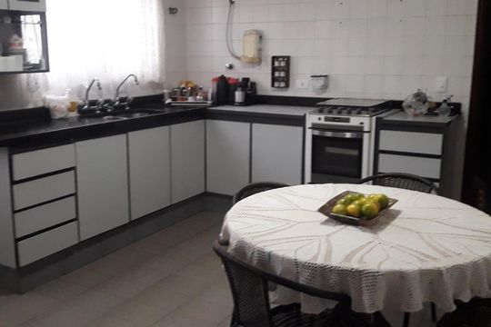 Cozinha de casa à venda com 5 quartos, 411m² em City Bussocaba, Osasco