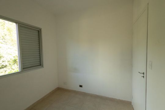 Quarto 2 de apartamento para alugar com 2 quartos, 56m² em Jardim California, Jacareí