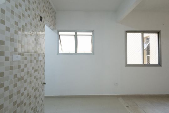 Cozinha de apartamento para alugar com 2 quartos, 56m² em Jardim California, Jacareí