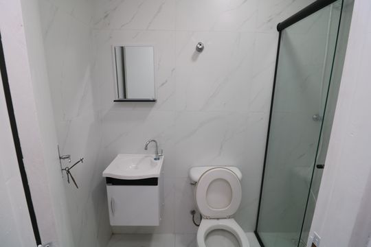 Banheiro de apartamento para alugar com 1 quarto, 38m² em Vila Prudente, São Paulo