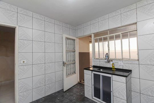 Cozinha de casa para alugar com 2 quartos, 70m² em Iguatemi, São Paulo