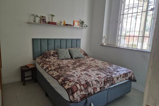 Quarto de apartamento à venda com 2 quartos, 75m² em Icarai, Niterói