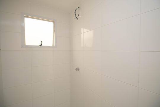 Banheiro  de apartamento para alugar com 1 quarto, 29m² em Vila Santa Terezinha (zona Norte), São Paulo