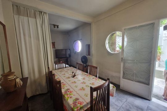 Casa à venda com 2 quartos, 100m² em Penha Circular, Rio de Janeiro