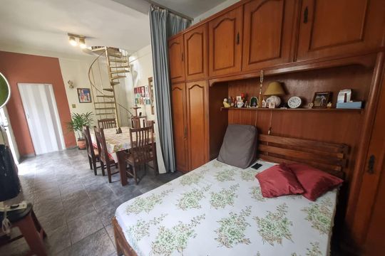 Casa à venda com 2 quartos, 100m² em Penha Circular, Rio de Janeiro
