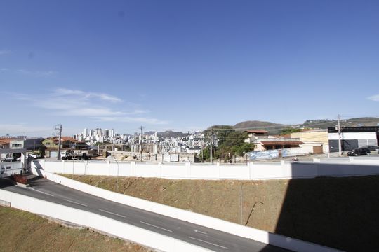 Vista de apartamento para alugar com 3 quartos, 70m² em Palmeiras, Belo Horizonte