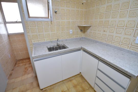 Cozinha de apartamento à venda com 2 quartos, 80m² em Jardim Chapadão, Campinas
