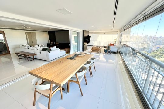 Varanda gourmet de apartamento à venda com 4 quartos, 297m² em Vila Ester (zona Norte), São Paulo