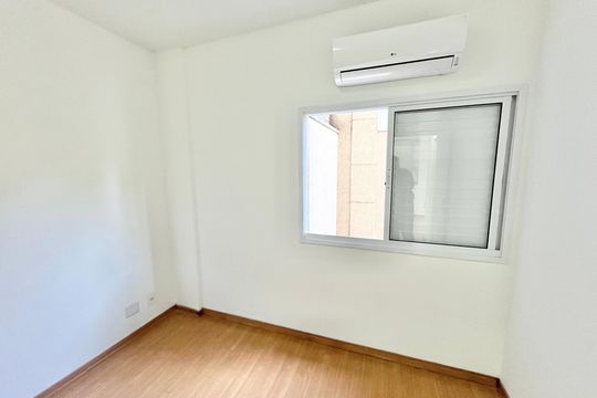 Quarto  de apartamento para alugar com 2 quartos, 56m² em Vila Santa Maria, São Paulo