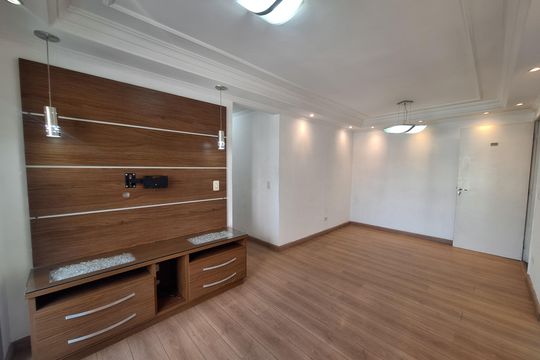 Sala de apartamento à venda com 3 quartos, 65m² em Vila Sao Pedro, Santo André
