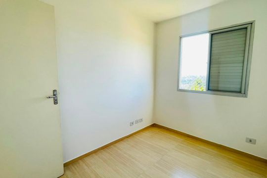 Apartamento para alugar com 3 quartos, 65m² em Caiapia, Cotia