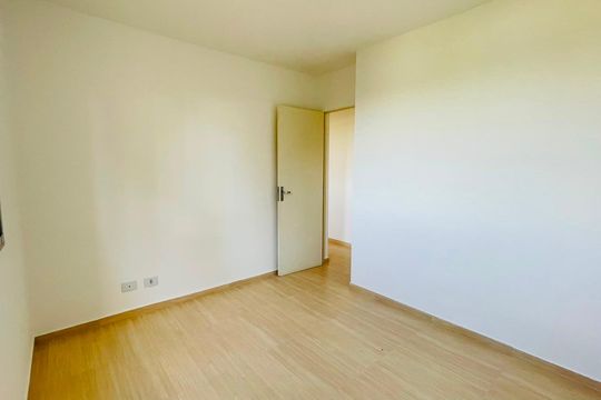 Apartamento para alugar com 3 quartos, 65m² em Caiapia, Cotia