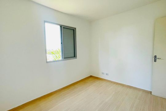 Apartamento para alugar com 3 quartos, 65m² em Caiapia, Cotia