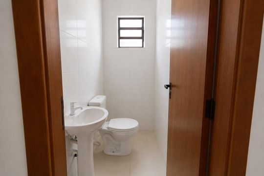 Banheiro 2 de casa para alugar com 3 quartos, 150m² em Santo Afonso, Novo Hamburgo