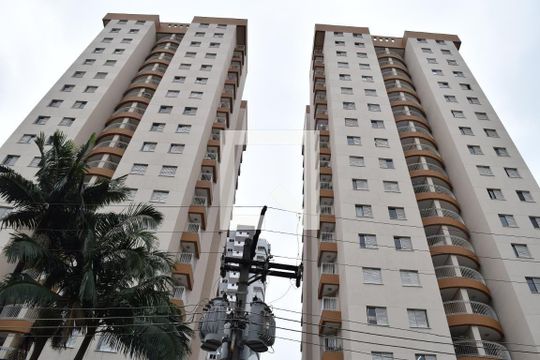 Fachada  de apartamento à venda com 3 quartos, 70m² em Vila Azevedo, São Paulo