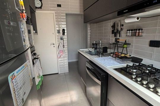 Cozinha de apartamento à venda com 3 quartos, 76m² em Vila Madalena, São Paulo