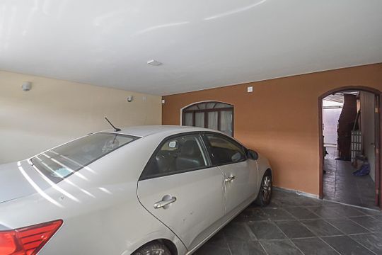 Garagem de casa à venda com 5 quartos, 300m² em Conjunto Residencial Enseada, São Bernardo do Campo