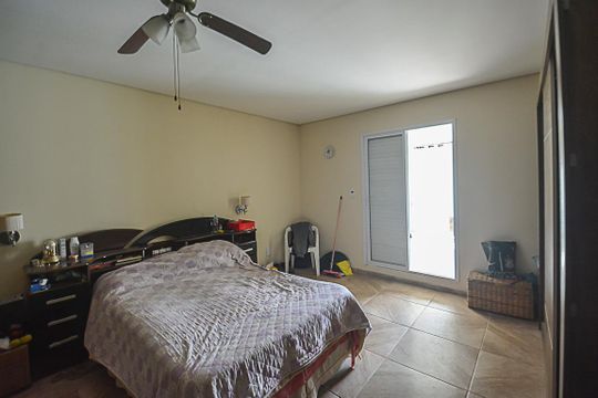 Quarto Suíte de casa à venda com 5 quartos, 300m² em Conjunto Residencial Enseada, São Bernardo do Campo