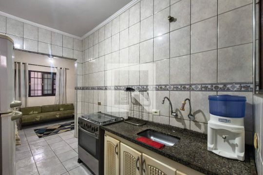Cozinha de casa para alugar com 2 quartos, 131m² em Vila Assuncao, Praia Grande