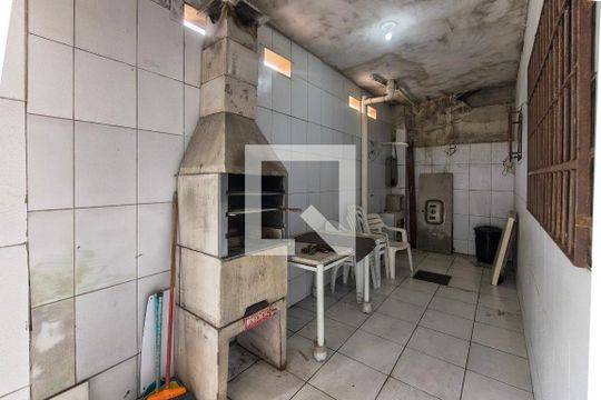 Area externa de casa para alugar com 2 quartos, 131m² em Vila Assuncao, Praia Grande