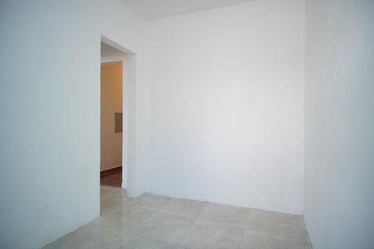 Casa para alugar com 1 quarto, 40m² em Farrapos, Porto Alegre