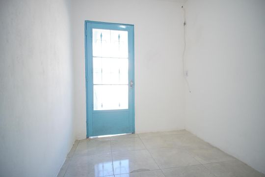 Sala de casa para alugar com 1 quarto, 40m² em Farrapos, Porto Alegre