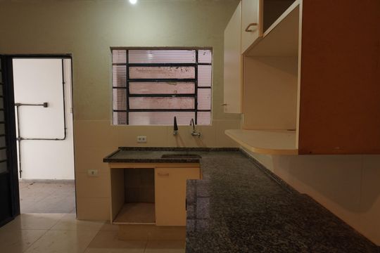 Cozinha de casa para alugar com 1 quarto, 90m² em Jardim Ricetti, São Carlos