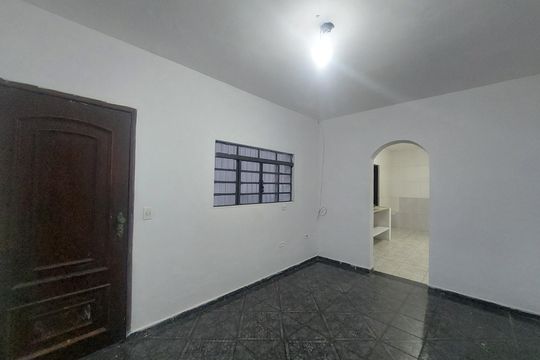 Sala de casa para alugar com 2 quartos, 78m² em Parque Colonial, São Paulo