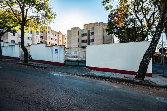Apartamento à venda com 2 quartos, 65m² em Planalto, Belo Horizonte