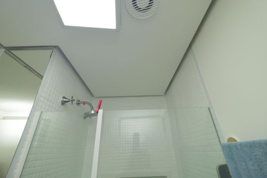 Banheiro de apartamento para alugar com 2 quartos, 47m² em Liberdade, São Paulo