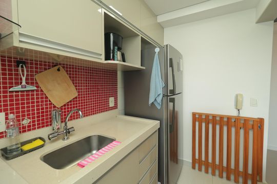 Cozinha de apartamento para alugar com 2 quartos, 47m² em Liberdade, São Paulo