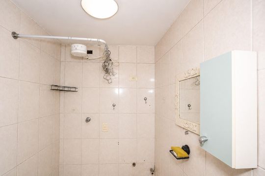 Banheiro de kitnet/studio à venda com 1 quarto, 30m² em Bela Vista, São Paulo