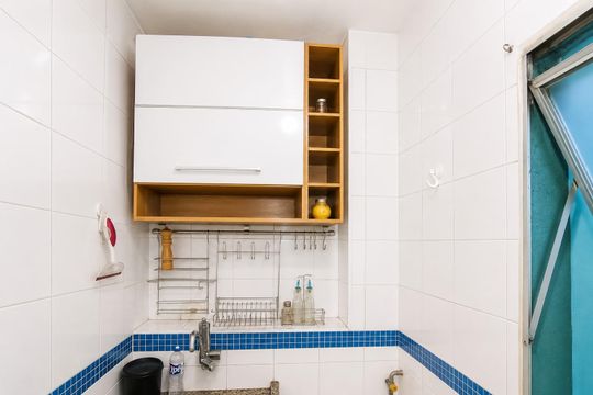 Cozinha de kitnet/studio à venda com 1 quarto, 30m² em Bela Vista, São Paulo
