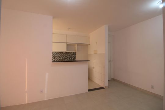 Sala de apartamento à venda com 2 quartos, 46m² em Jacarepaguá, Rio de Janeiro