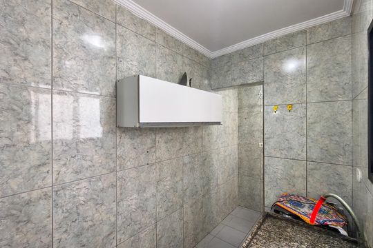 Cozinha de apartamento para alugar com 1 quarto, 40m² em Cidade Ocian, Praia Grande