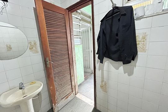 Banheiro 3 de casa para alugar com 2 quartos, 400m² em Bento Ribeiro, Rio de Janeiro