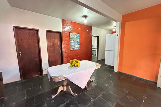 Sala de casa para alugar com 2 quartos, 400m² em Bento Ribeiro, Rio de Janeiro