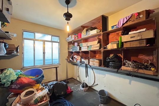 Quarto 1 de casa para alugar com 2 quartos, 400m² em Bento Ribeiro, Rio de Janeiro