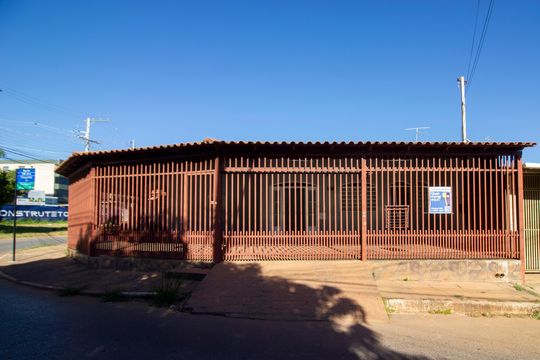 Casa para alugar com 3 quartos, 100m² em Samambaia, Brasília
