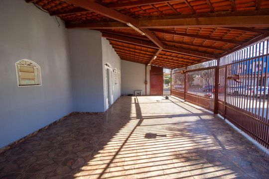 Casa para alugar com 3 quartos, 100m² em Samambaia, Brasília