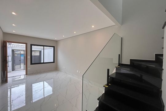 Sala  de casa à venda com 2 quartos, 90m² em Vila Campo Grande, São Paulo
