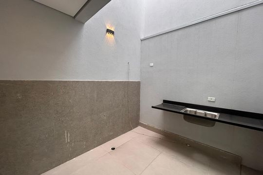 Área de Serviço de casa à venda com 2 quartos, 90m² em Vila Campo Grande, São Paulo