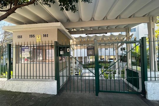 Fachada de apartamento à venda com 3 quartos, 76m² em Vila Claudia, São Paulo
