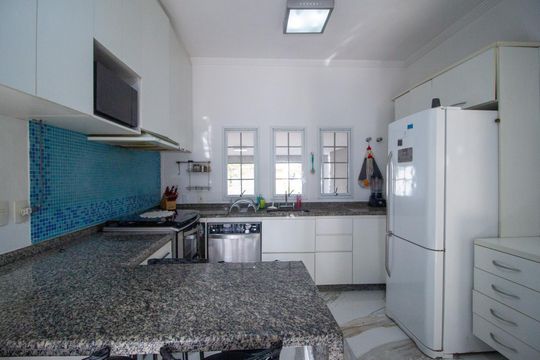 Cozinha  de casa de condomínio para alugar com 4 quartos, 235m² em Jardim Vera Cruz, Sorocaba