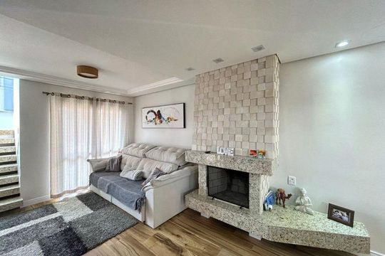 Sala de casa de condomínio para alugar com 3 quartos, 168m² em Hípica, Porto Alegre