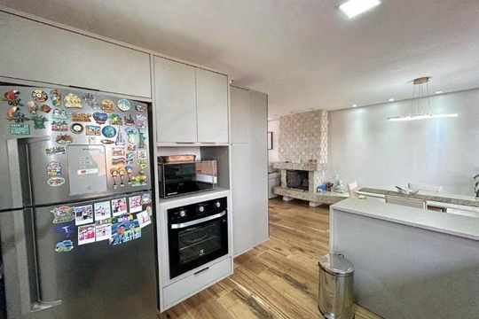 Cozinha de casa de condomínio para alugar com 3 quartos, 168m² em Hípica, Porto Alegre